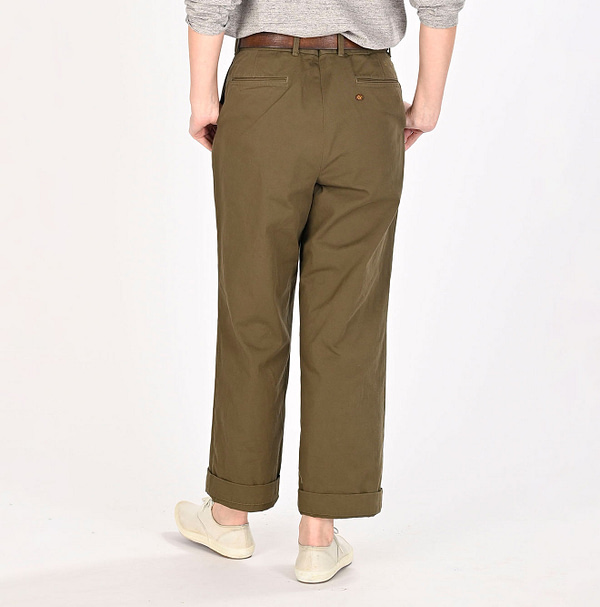 Okome Chino Cotton Charlotte Pants Female Model