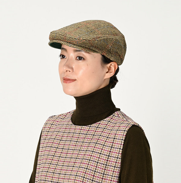 Cotton Tweed Hunting Hat Female Model