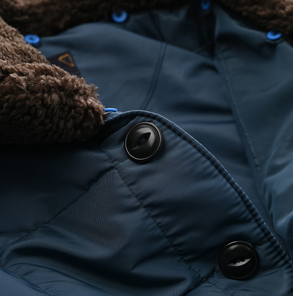 Thick Nylon 908 Tent Blouson Detail