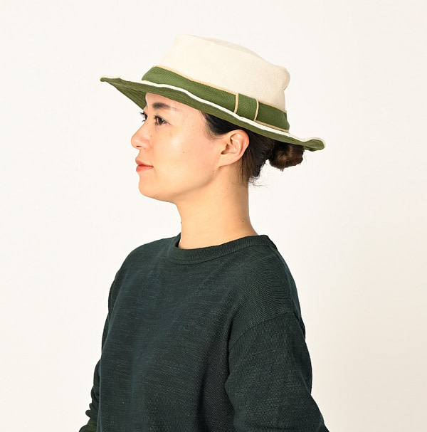 No.4 Cotton Canvas Hat Female Model