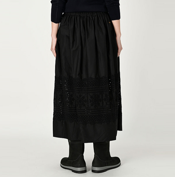 Usu High Density Gaba Cutwork Easy Skirt Female Model