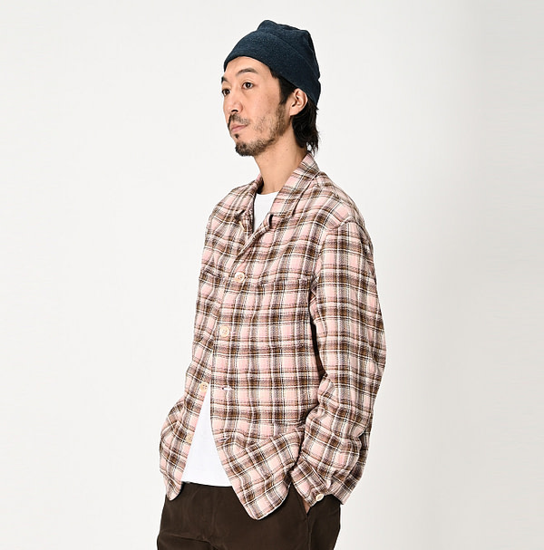 Indian Flannel 908 4-Pocket Shirt Male Model