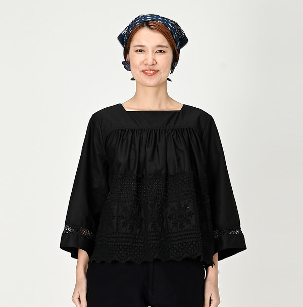 Usu High Density Gaba Cutwork Blouse Female Model