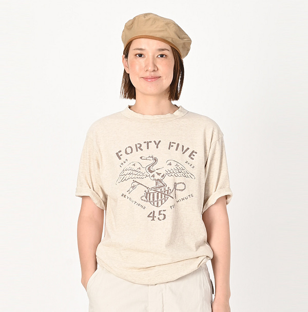 Top Umiitary College Print 908 45 Star T-shirt Female Model