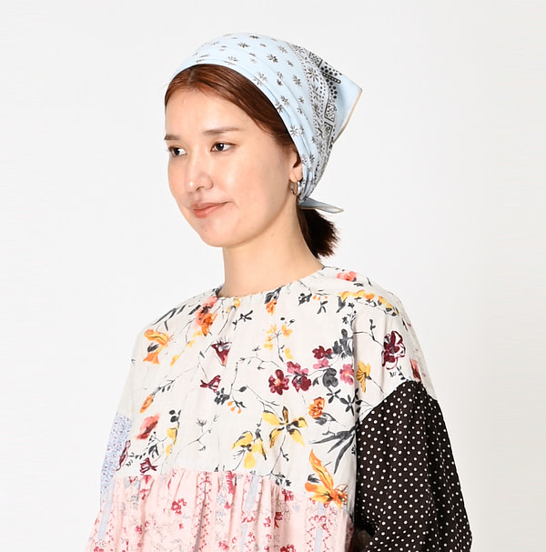 Supima Organic Square Lace Bandana Female Model