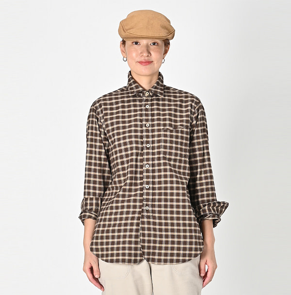 Thin OX 908 Loafer Shirt Female Model