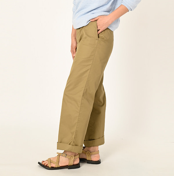 Usu Komitsudo Gaba Cotton Charotte Pants Female Model