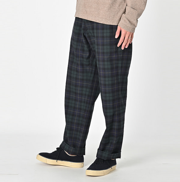 Wool Serge Stretch Easy Slacks MEN Male Model