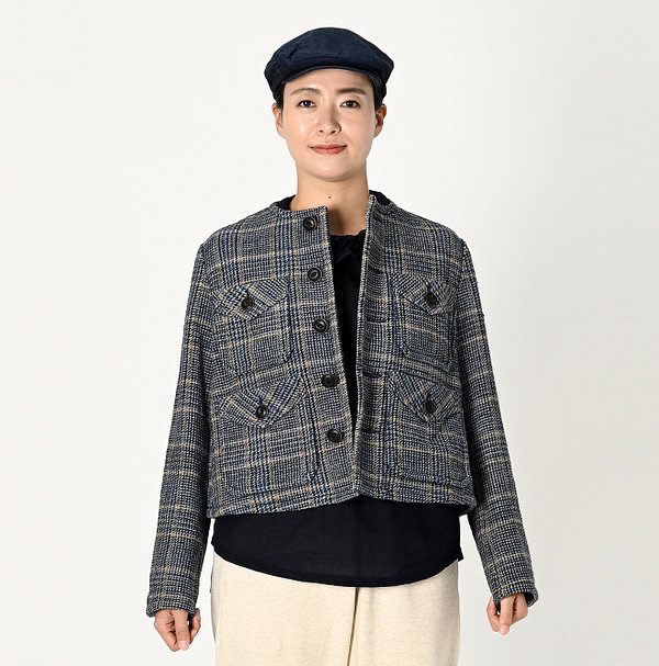 Indigo Cotton Tweed No Collar Annie Jacket Female Model