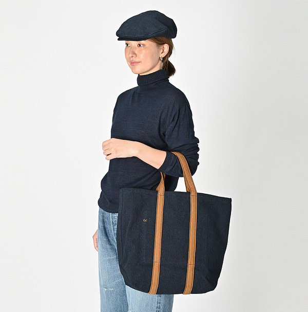 Indigo No.2 Canvas Tote Bag 17L Female Model