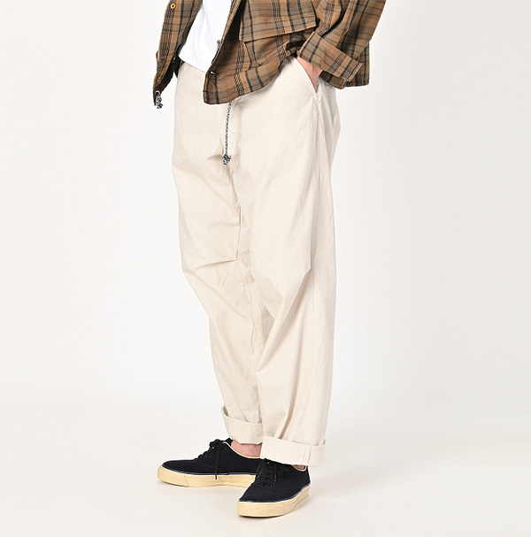 Rip Stop Chi-rgo Pants Male Model