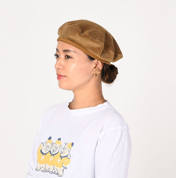 Selvedge Corduroy Beret Female Model