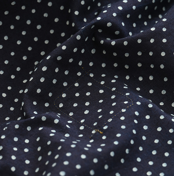 Indigo Picture Book Bandana T-shirt Detail