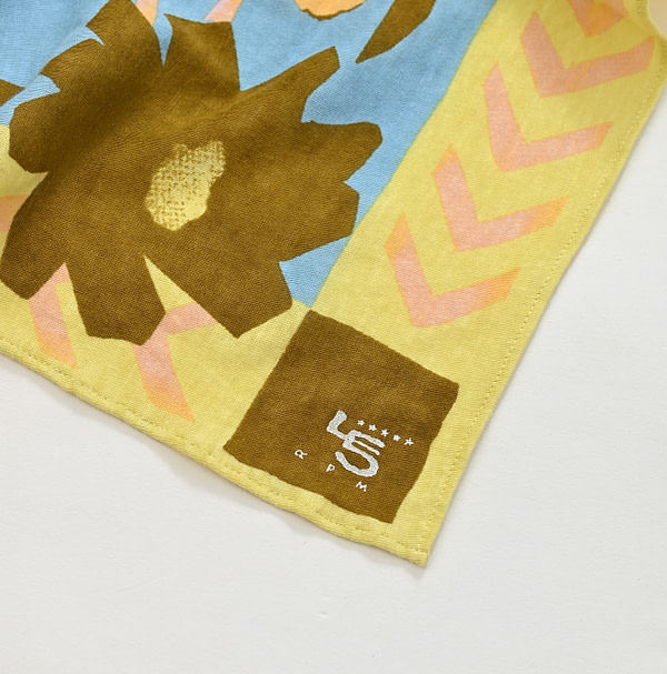 Tenjiku Margaret Bandana Detail