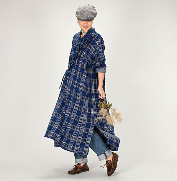 Ai Indian Flannel Check Cache-Coeur Dress Female Model