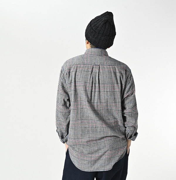 Double Woven 908 Loafer Button Down Shirt Male Model