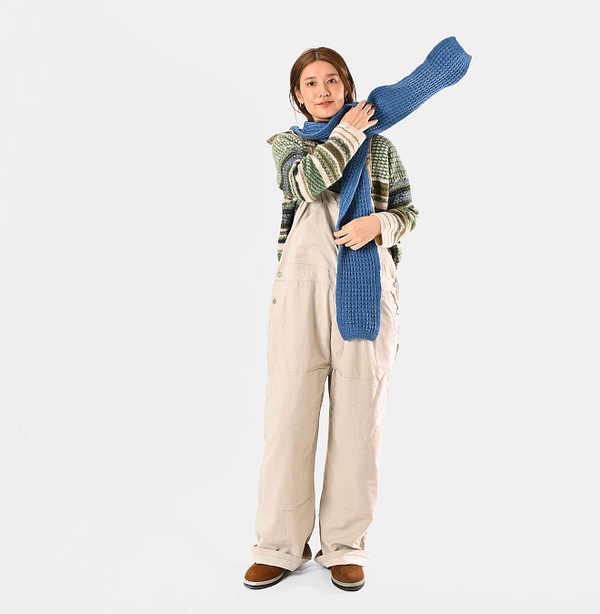 Dacapo Hooded Muffler Female Model