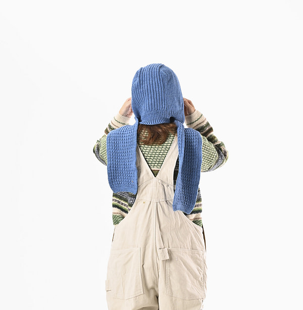 Dacapo Hooded Muffler Female Model