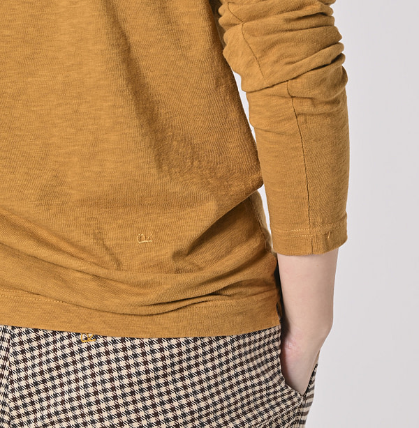 Plant Dyed Long Sleeve 908 45 Star T-shirt Detail