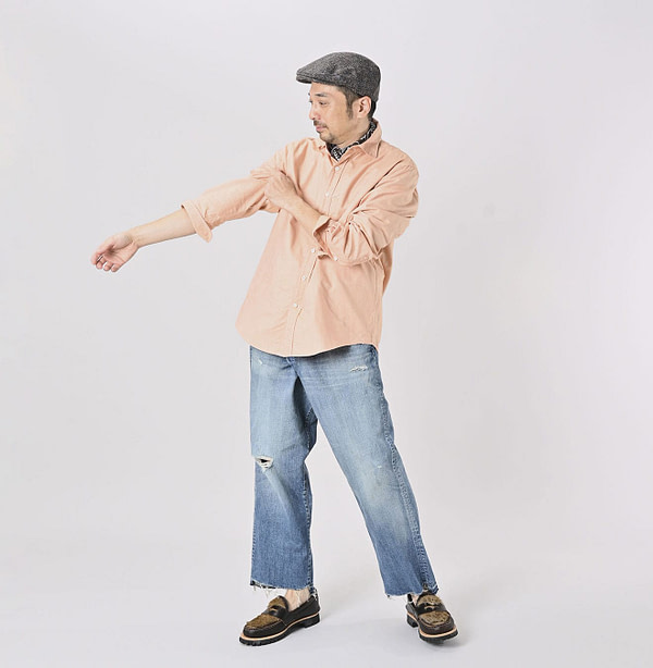 Supima OX 908 Loafer Shirt Male Model