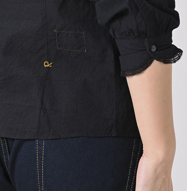 Indian Khadi Pintuck Lace Blouse Detail