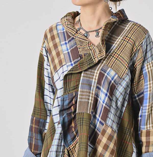 Indian Flannel Patchwork Frill Cache-Coeur Detail