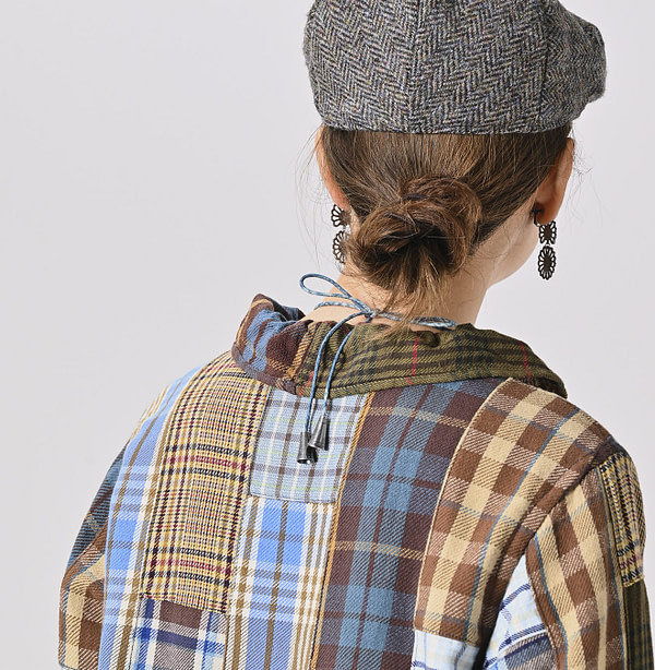 Indian Flannel Patchwork Frill Cache-Coeur Detail