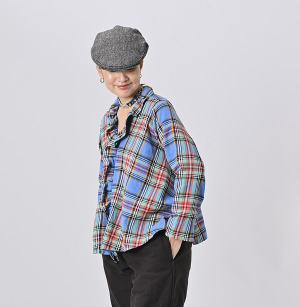 Indian Flannel Tartan Frill Cache-Coeur Blouse Female Model