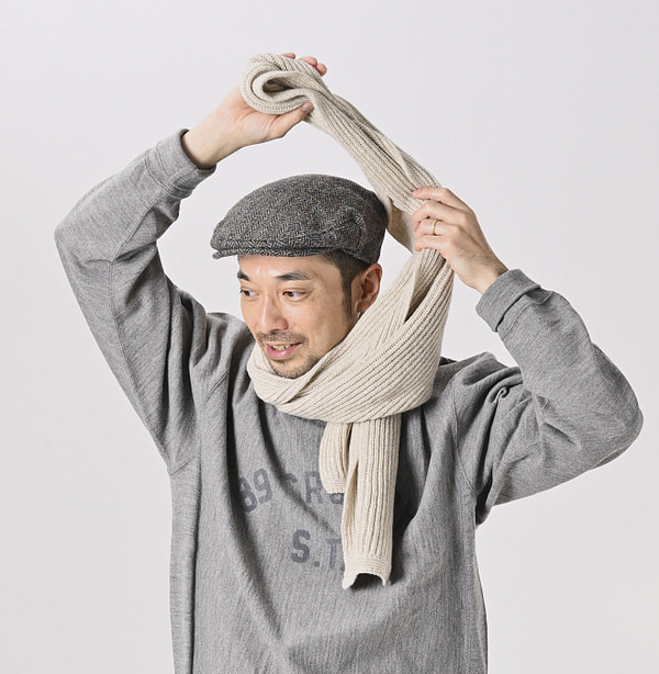 Cashmere Waffle Long Muffler Male Model