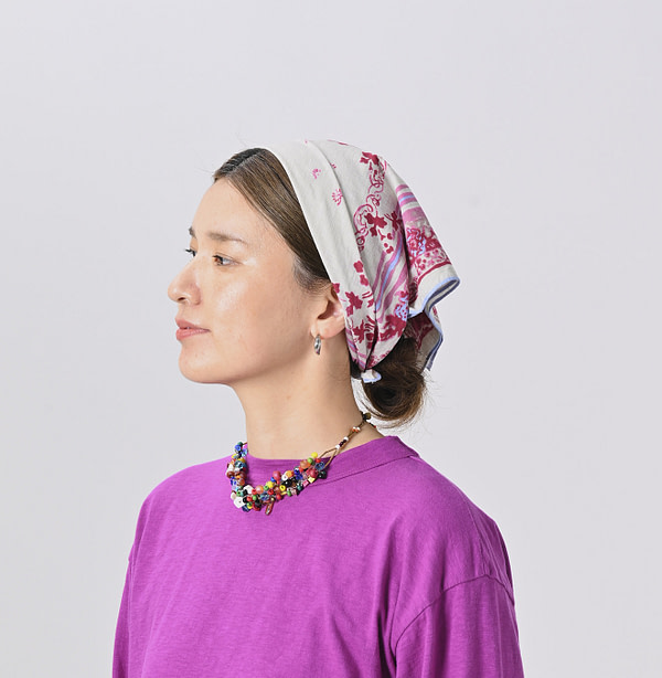Khadi Pottery Bandana Female Model