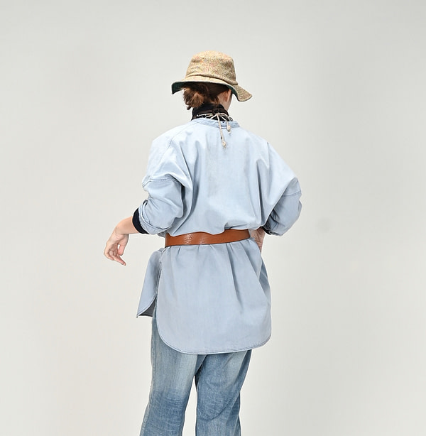 ONEONE Futatabi Okome Denim Frill Tunic Tan Female Model