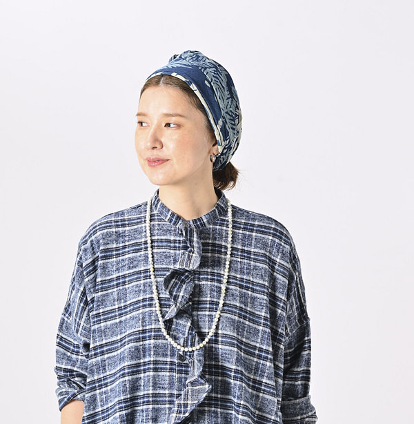 ONEONE Iroiro Indian Flannel Frill Tunic Female Model
