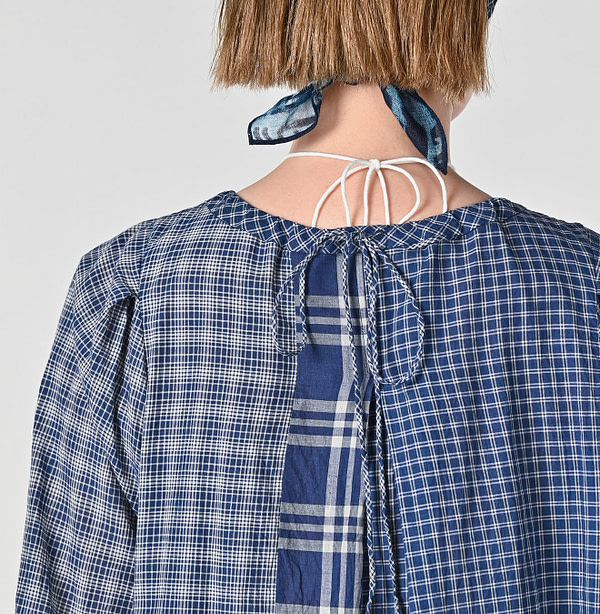 Ai Bleeze Khadi Mix Tuck Dress Detail