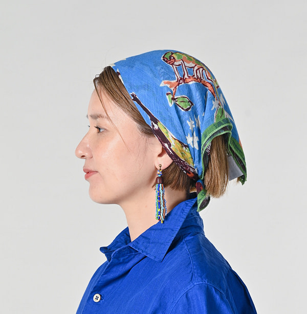 Gauze Picture Book Bandana Detail
