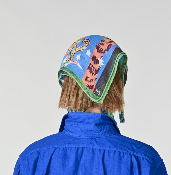 Gauze Picture Book Bandana Detail