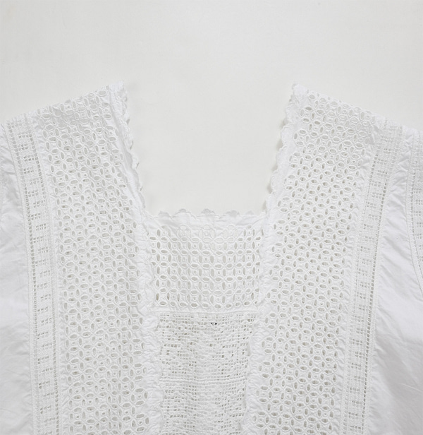 Supima Batiste Cutwork Petite Dress Detail