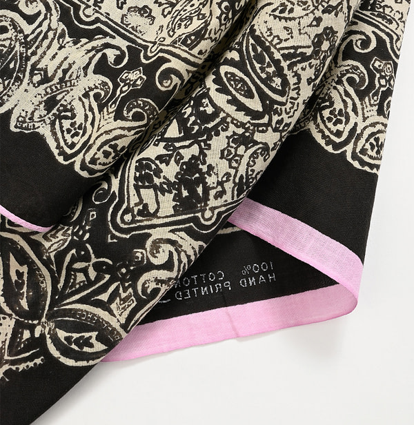 Supima Selvedge Flamingo Paisley Bandana Detail