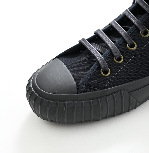 Indigo Duck High-cut Sneakers Detail