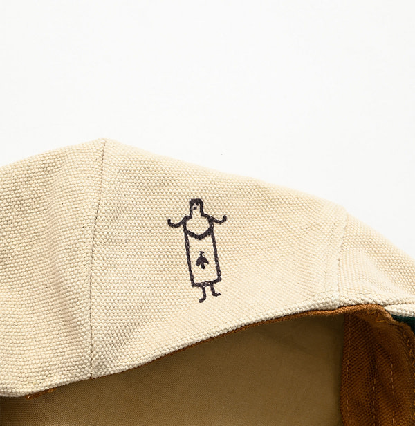 No. 4 Canvas Hunting Hat Detail