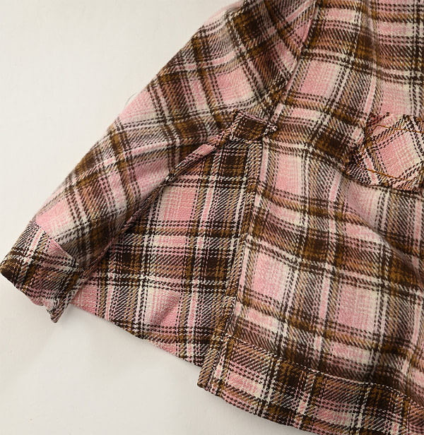 Indian Flannel Frill Cache-coeur Detail