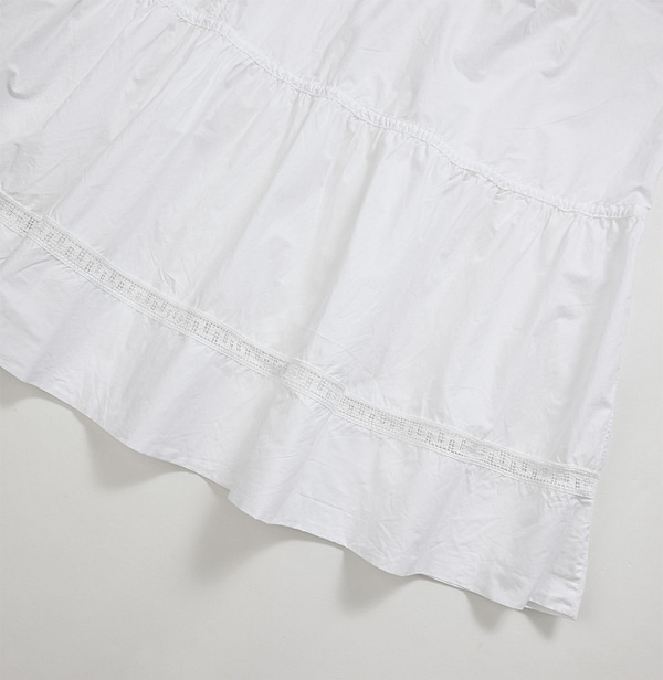 Supima Batiste Cutwork Petite Dress Detail