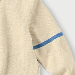 05 Off White