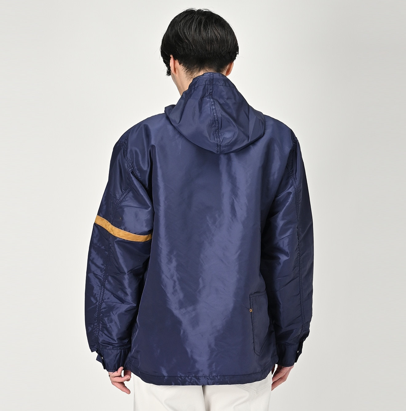 Atsu Nylon 908 Ocean Hood Blouson Male Model
