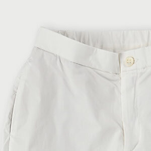 03 White