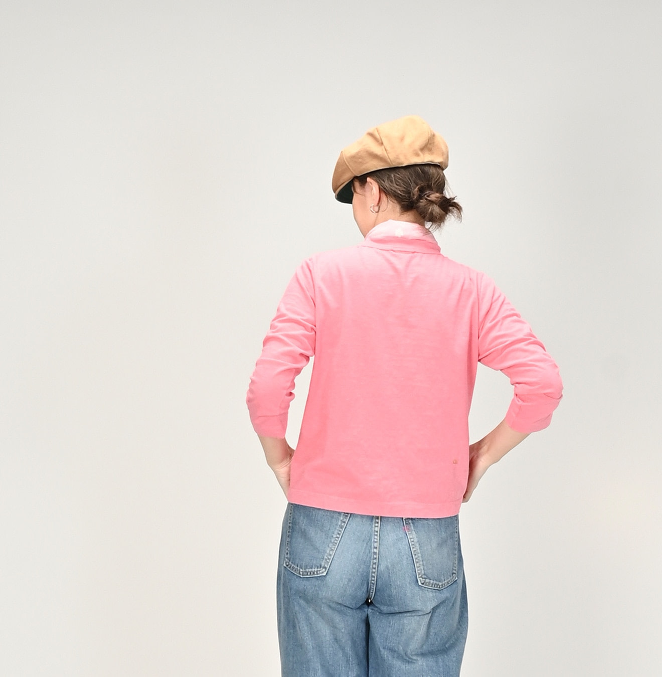 Tenjiku Square T-shirt Female Model