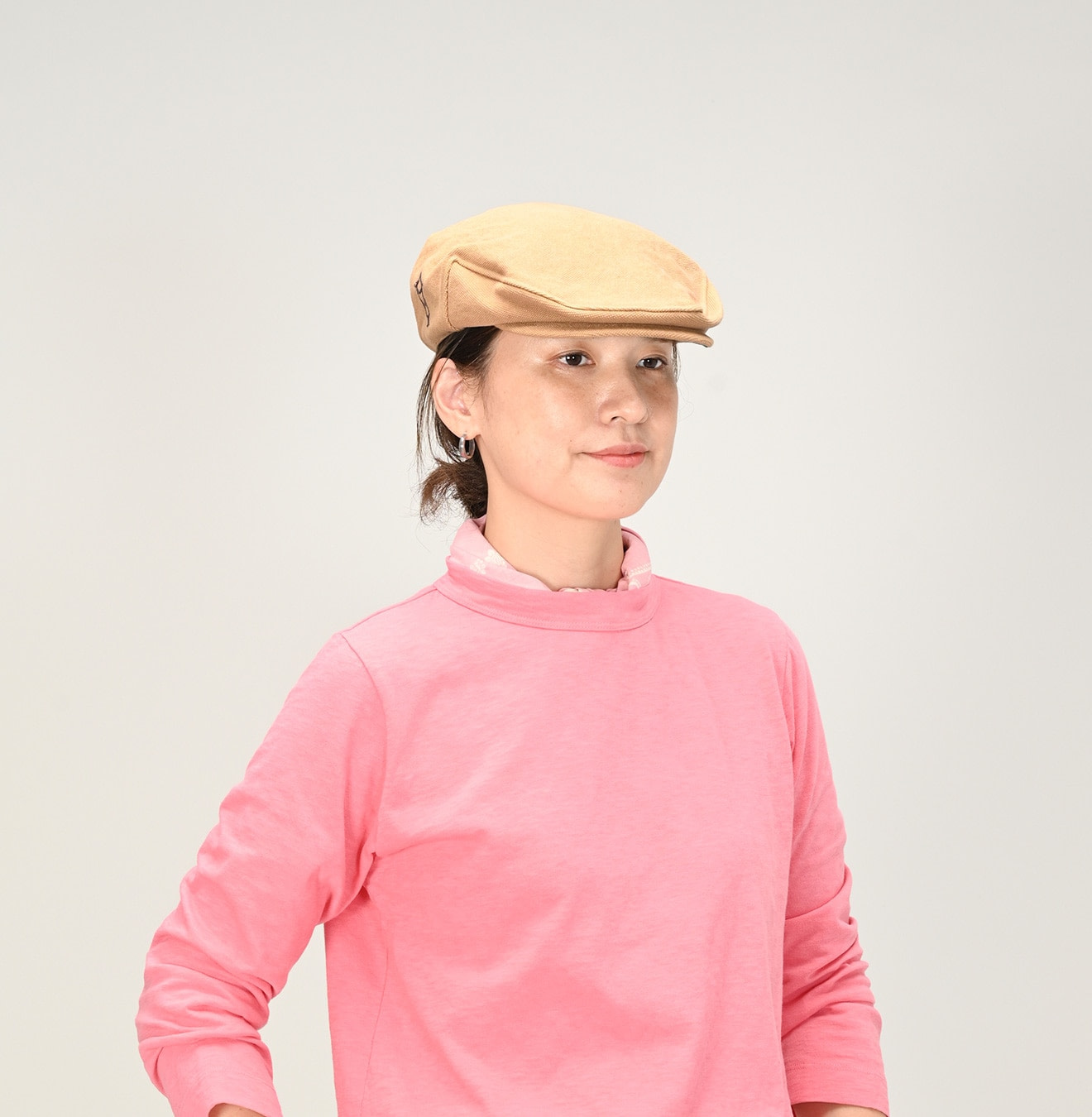 Tenjiku Square T-shirt Female Model