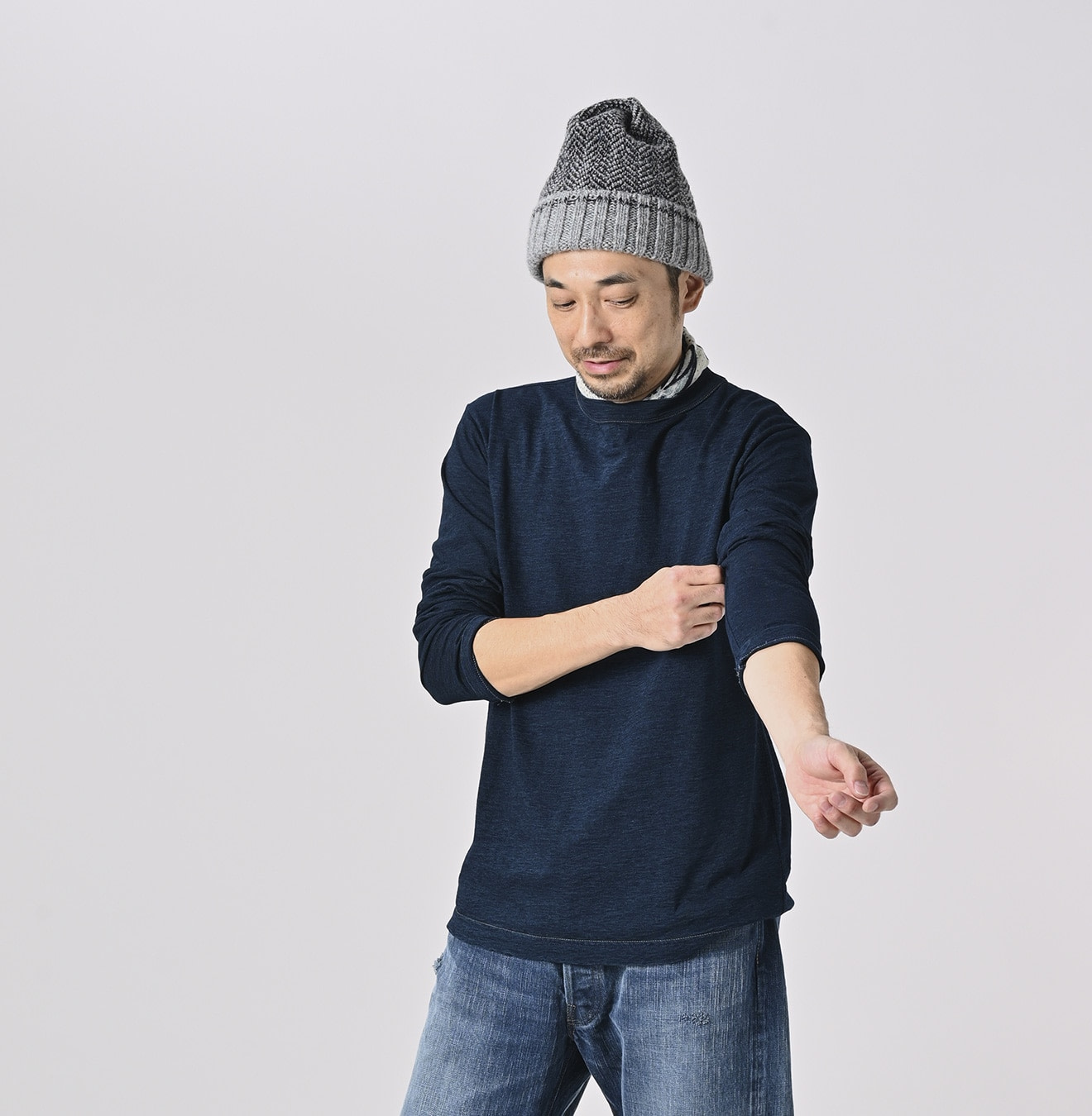 Indigo Long Sleeve 908 45 Star T-shirt Male Model