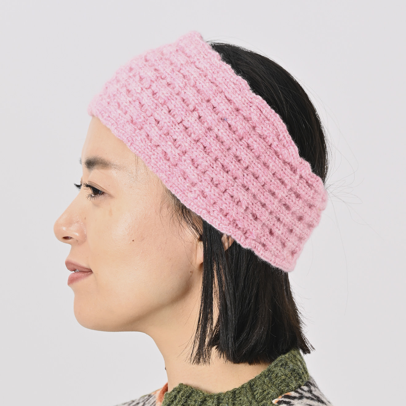 Cashmere Waffle Hair Band Female Model