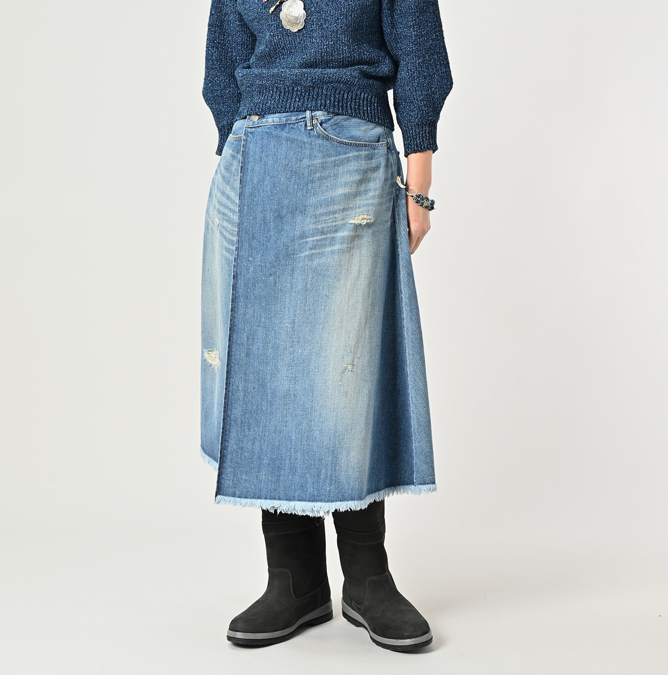 Rye Mugi Denim Crossover Skirt Sei Female Model
