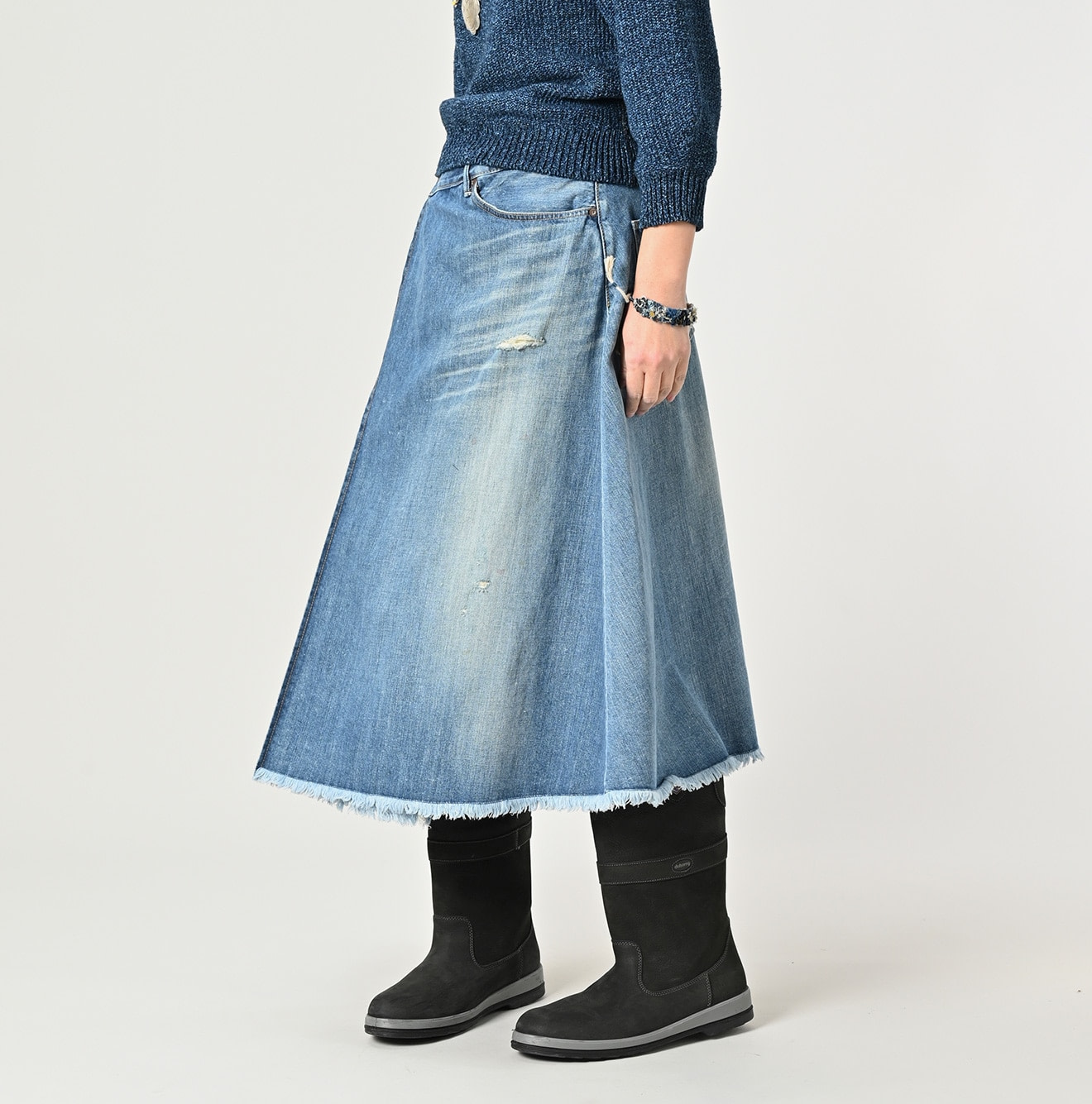 Rye Mugi Denim Crossover Skirt Sei Female Model